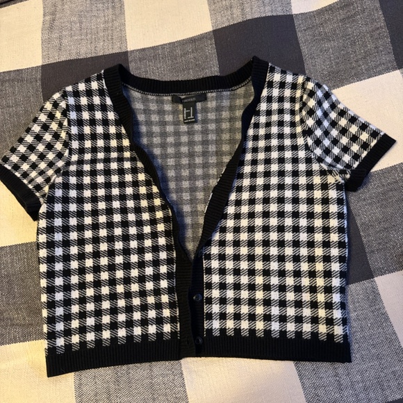 FOREVER 21 - Black and White Plaid Set of Cami and Shirt - Picture 2 of 6